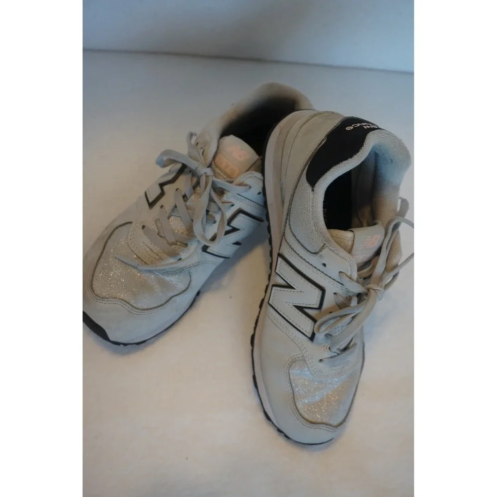 New Balance 574 Womens Grey Glitter Mesh Sneakers GC574FG2 Size 5.5 US